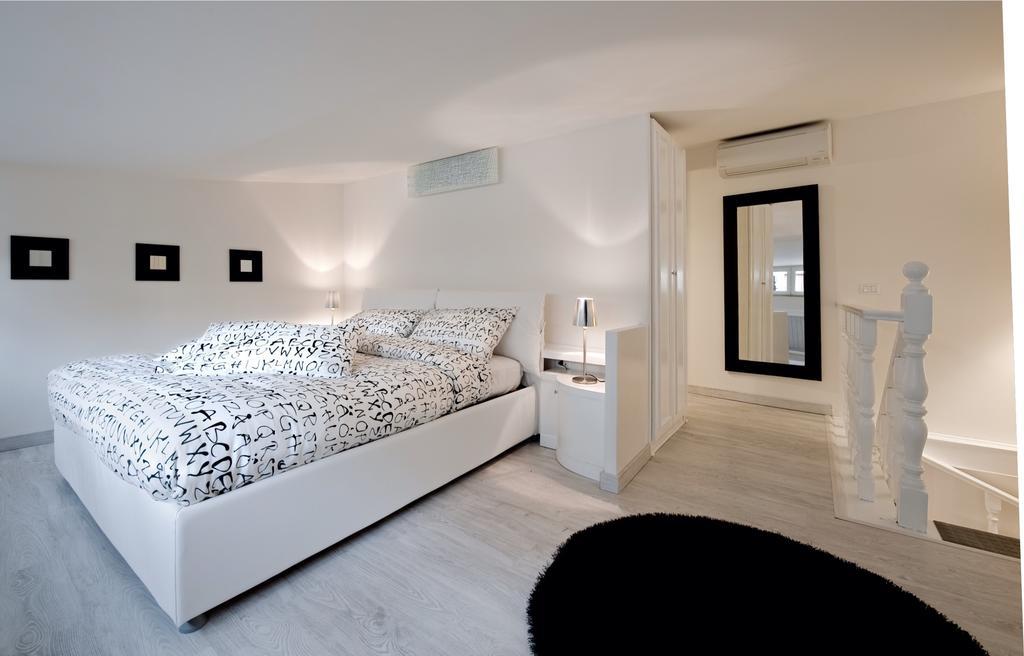 Black And White Suite Rome Exterior photo