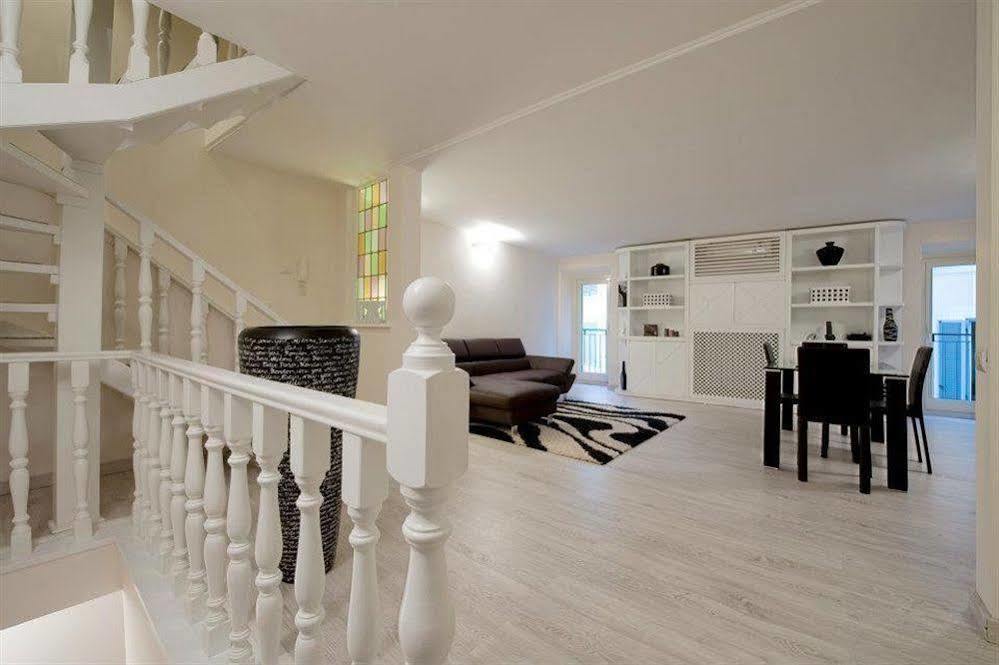 Black And White Suite Rome Exterior photo