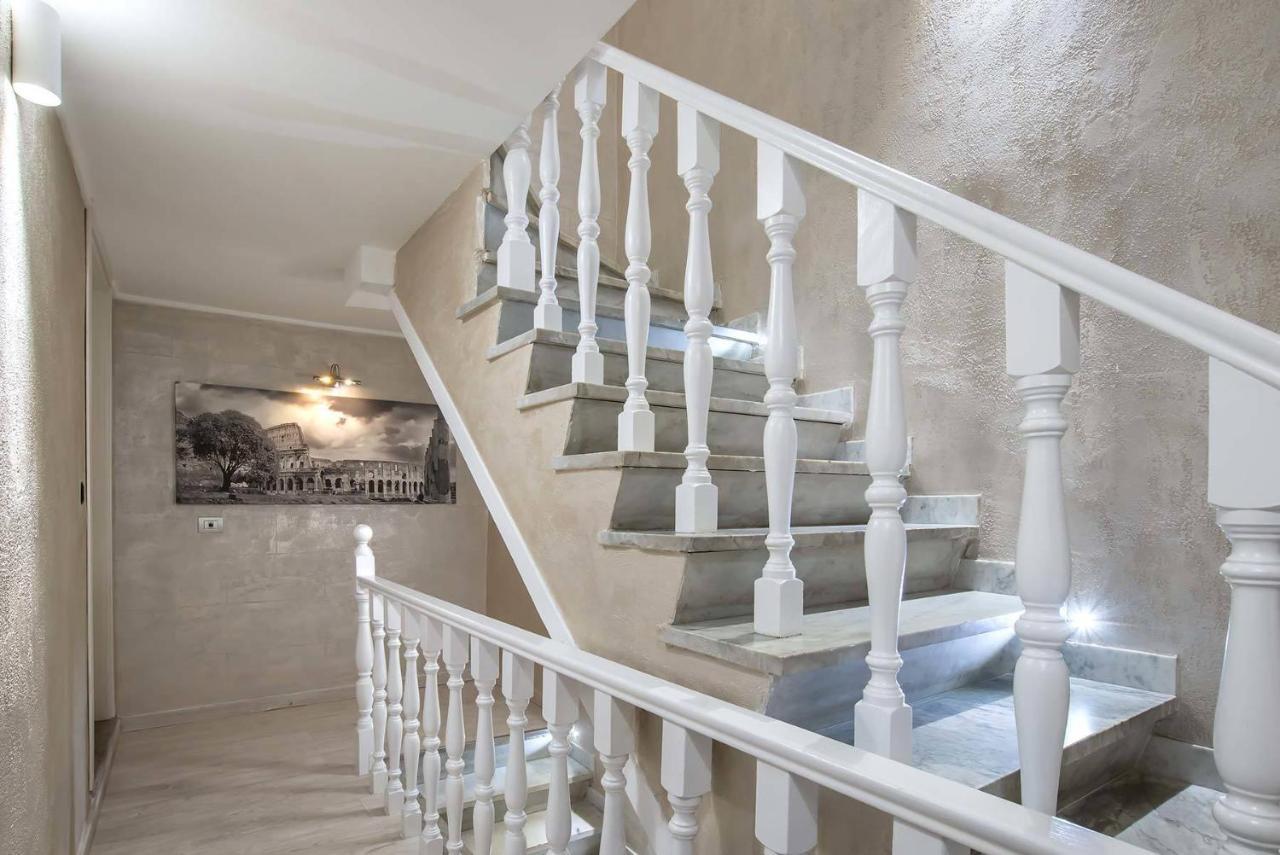 Black And White Suite Rome Exterior photo