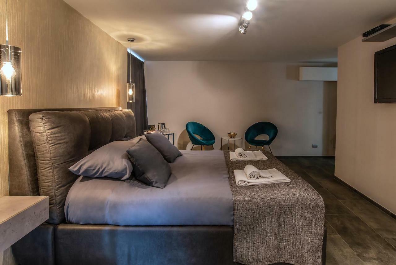Black And White Suite Rome Exterior photo